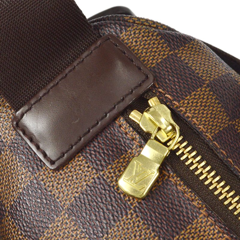LOUIS VUITTON Bum Bag MNG Giant - Image 4