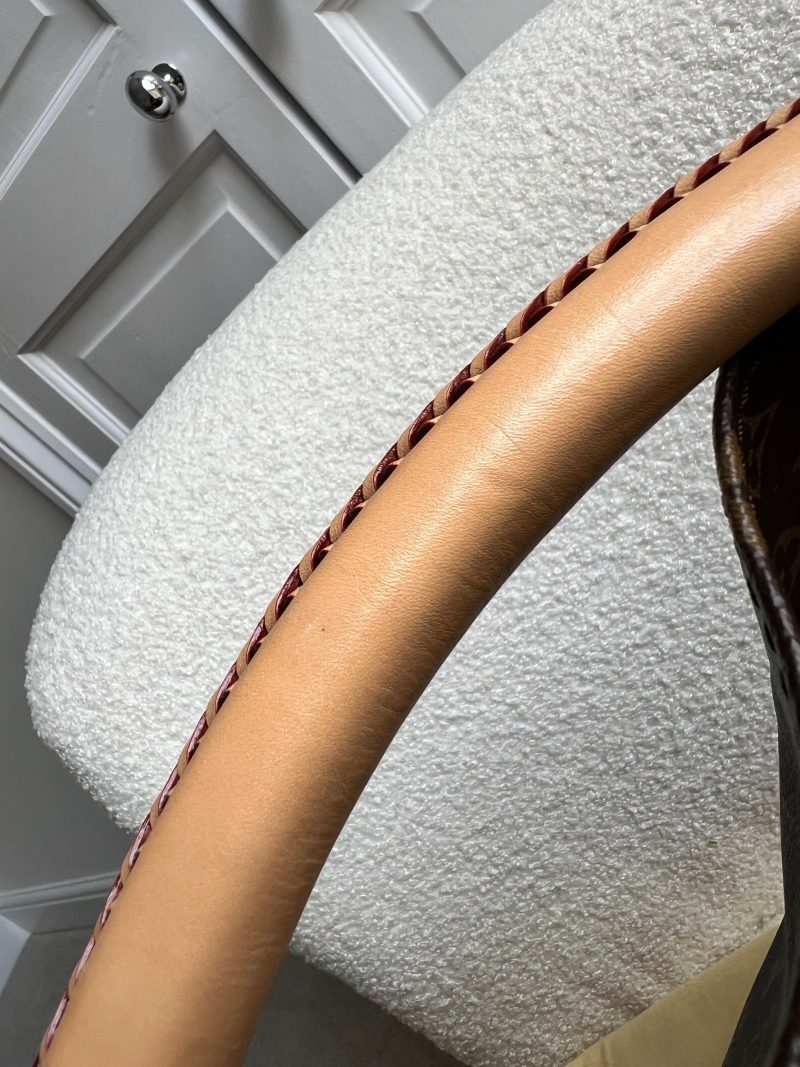 Louis Vuitton Artsy MM Monogram - Image 15