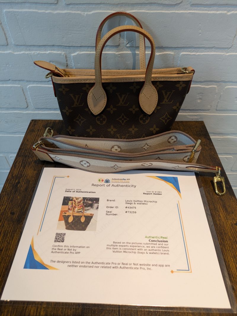 Handbag Luxury Designer Louis Vuitton, Size Small - Image 2