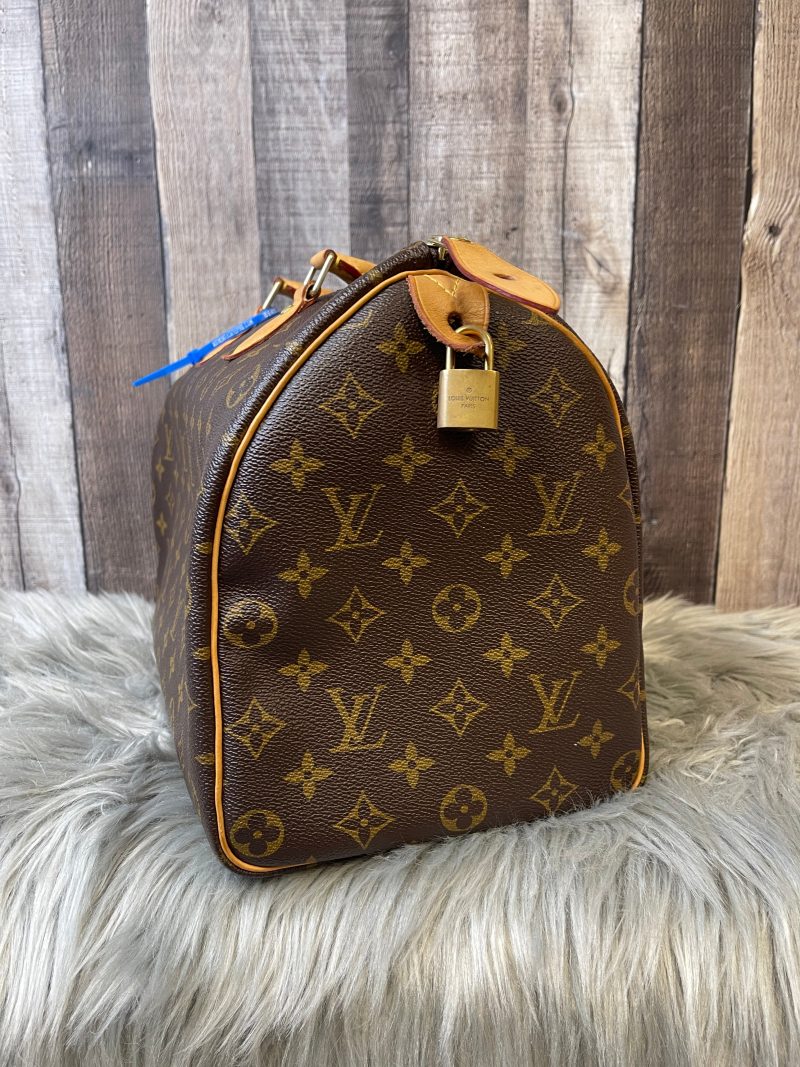 Handbag Luxury Designer By Louis VuittonSize: Large - Image 2