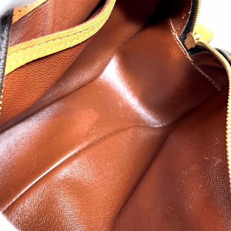 Louis Vuitton Blois Monogram - Image 5