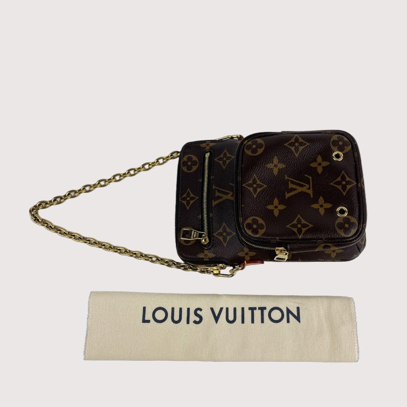 LOUIS VUITTON Monogram Utility Phone Sleeve Crossbody - Image 4