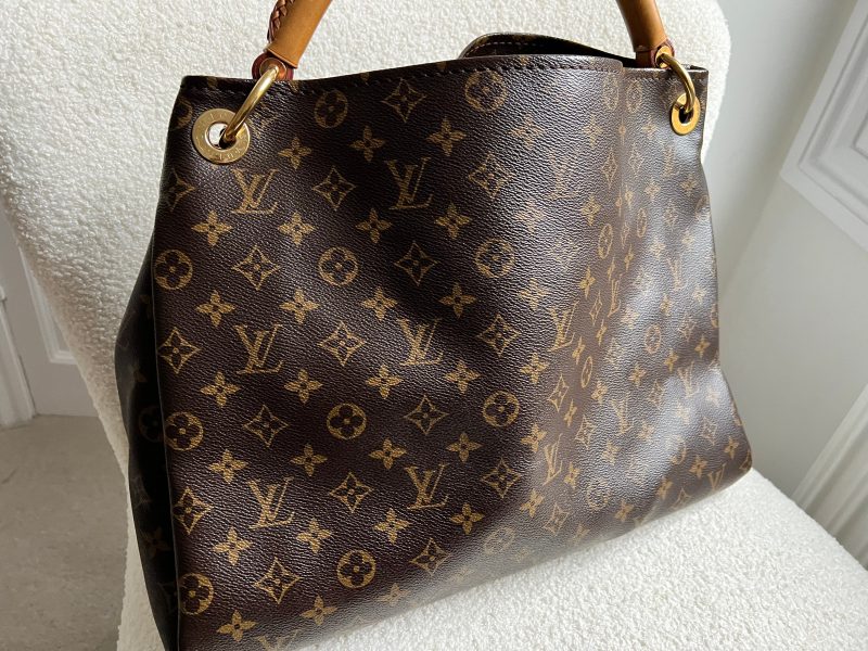 Louis Vuitton Artsy MM Monogram - Image 15