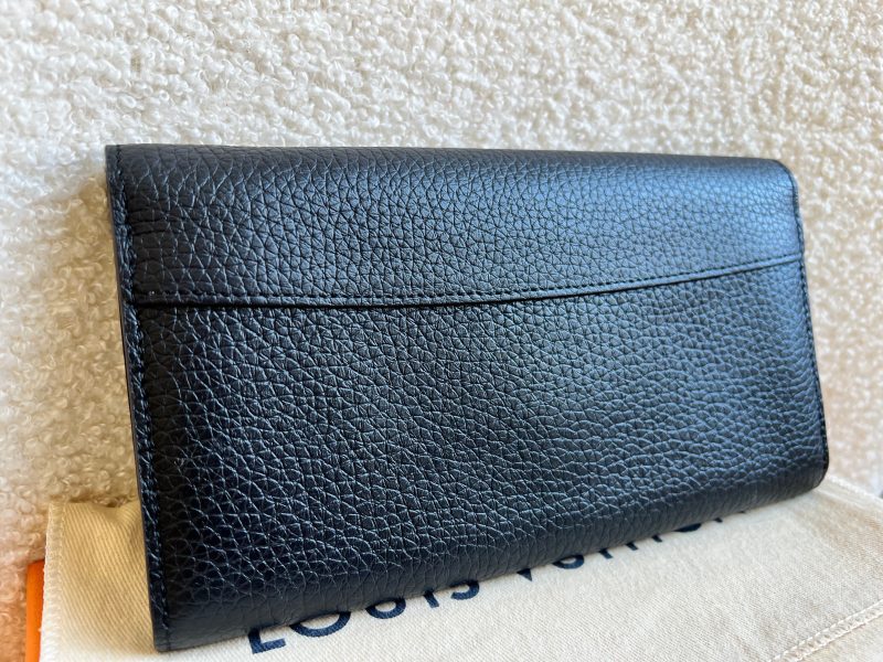 Louis Vuitton Black Chain Bag Small Gold Hardware - Image 13