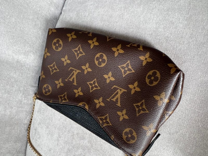 Louis Vuitton Black and Monogram Pallas Pochette - Image 8