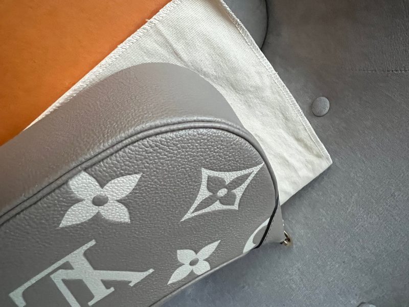 Louis Vuitton Bagatelle Black Monogram Empreinte - Image 18