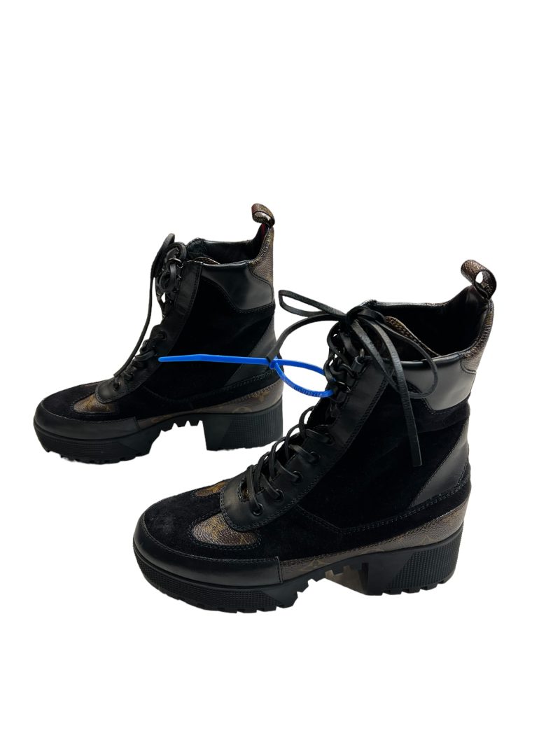Boots Luxury Designer By Louis Vuitton In Black, Size: 8 - Image 3