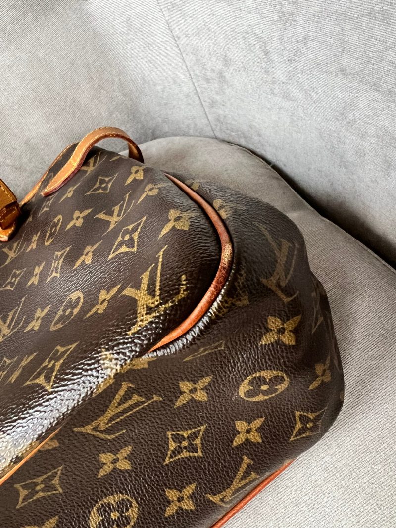 Louis Vuitton Batignolles Horizontal in Monogram Canvas - Image 19