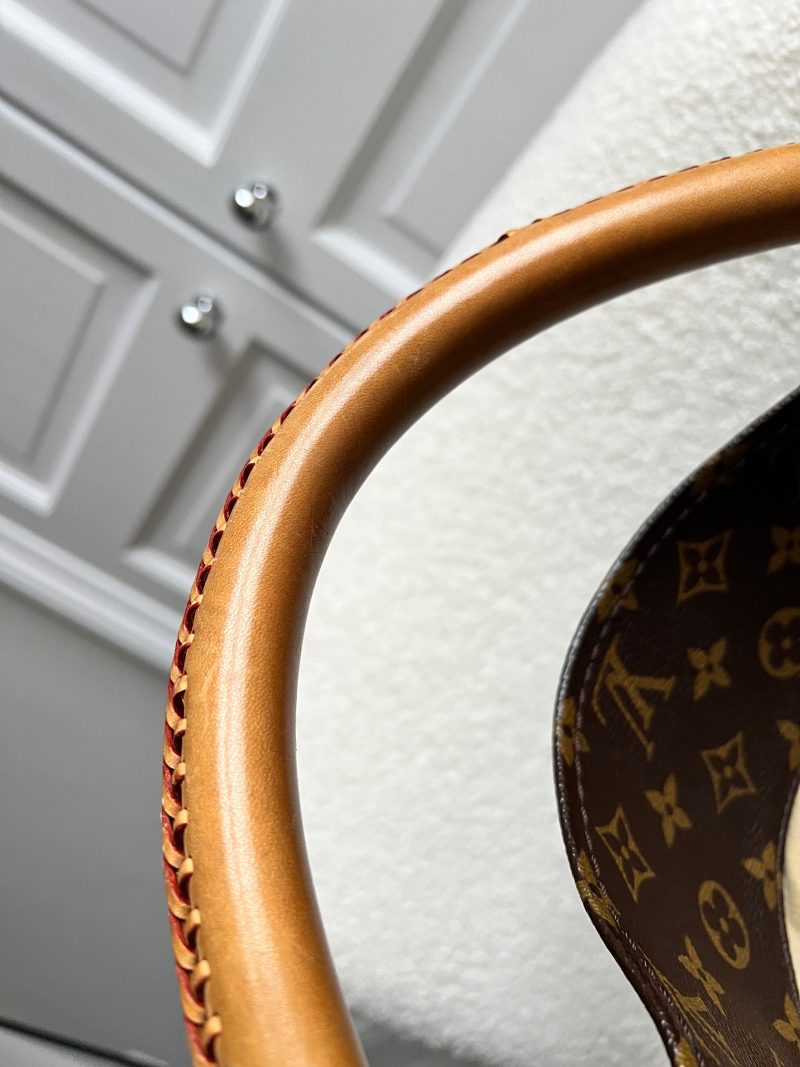 Louis Vuitton Artsy MM Monogram - Image 9