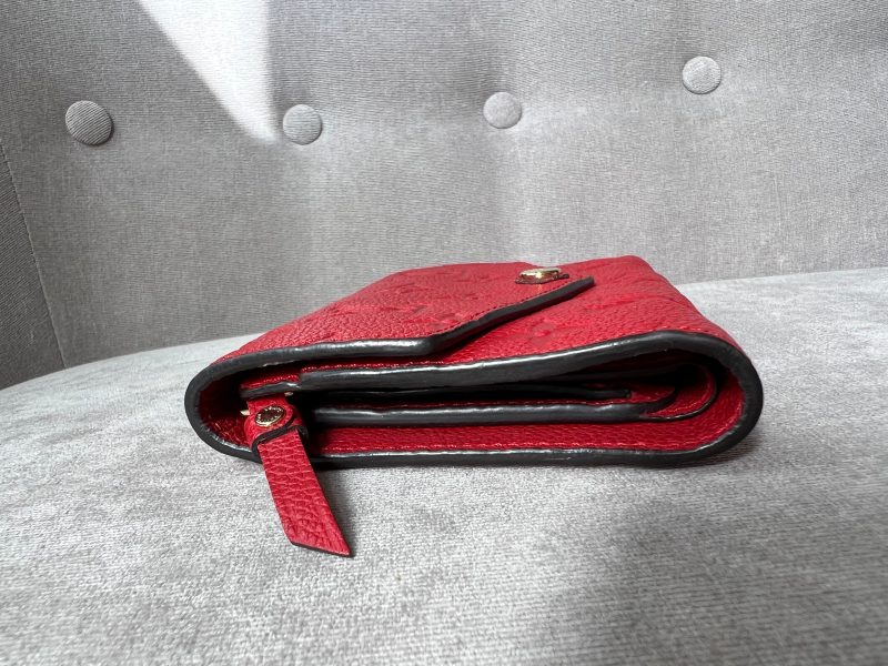 Louis Vuitton Compact Discovery - Image 12