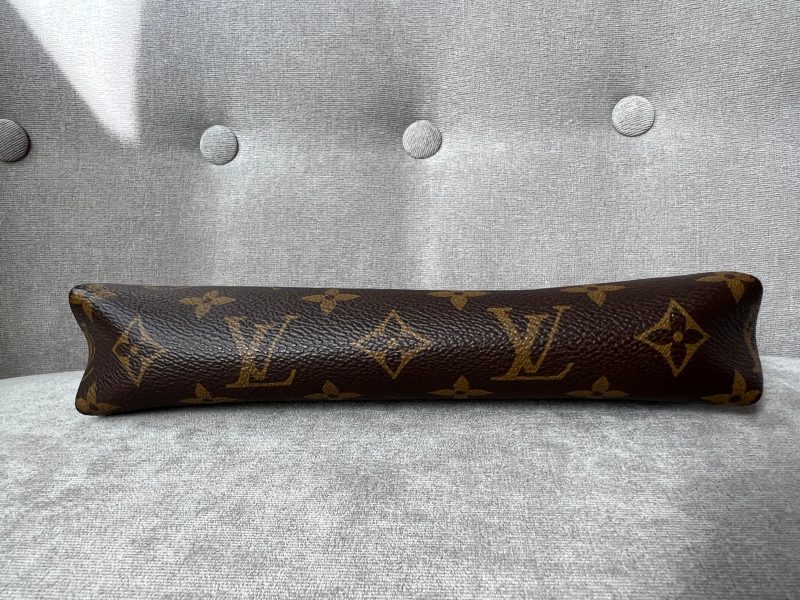 Louis Vuitton Black and Monogram Pallas Pochette - Image 18
