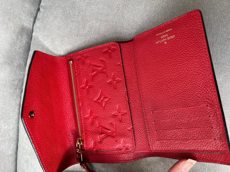 Louis Vuitton Compact Discovery - Image 15