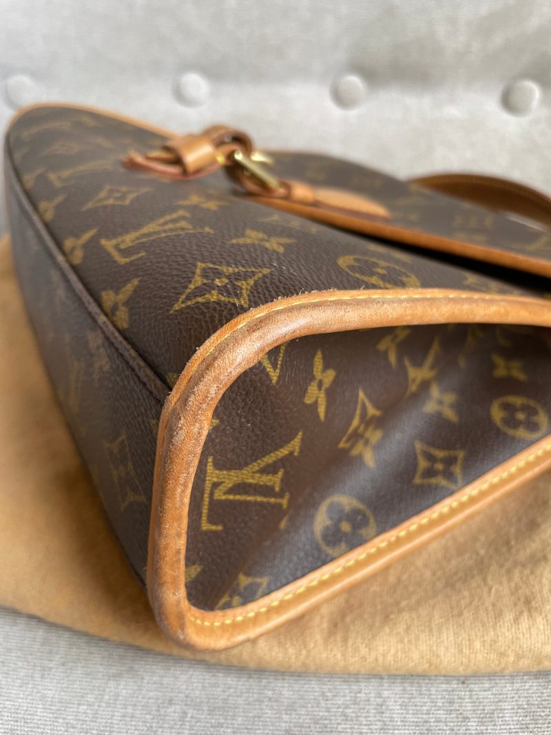 Louis Vuitton Belaia - Image 15