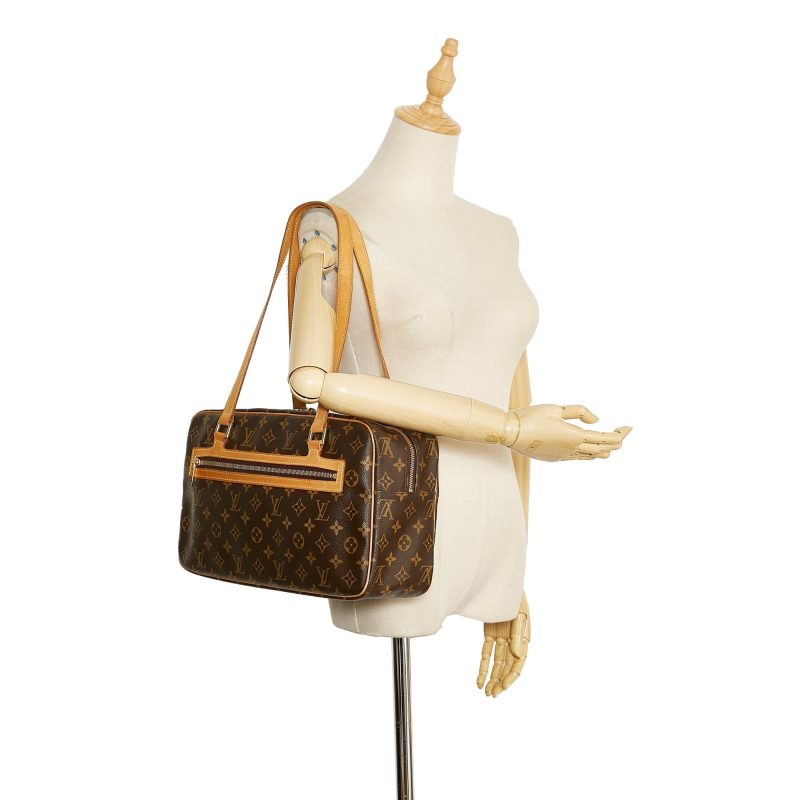Louis Vuitton Cité GM Monogram Canvas - Image 8