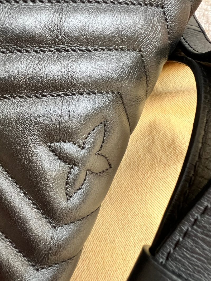 Louis Vuitton Black New Wave Camera Bag - Image 18