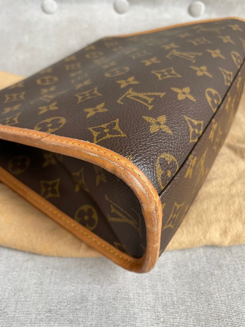 Louis Vuitton Belaia - Image 17