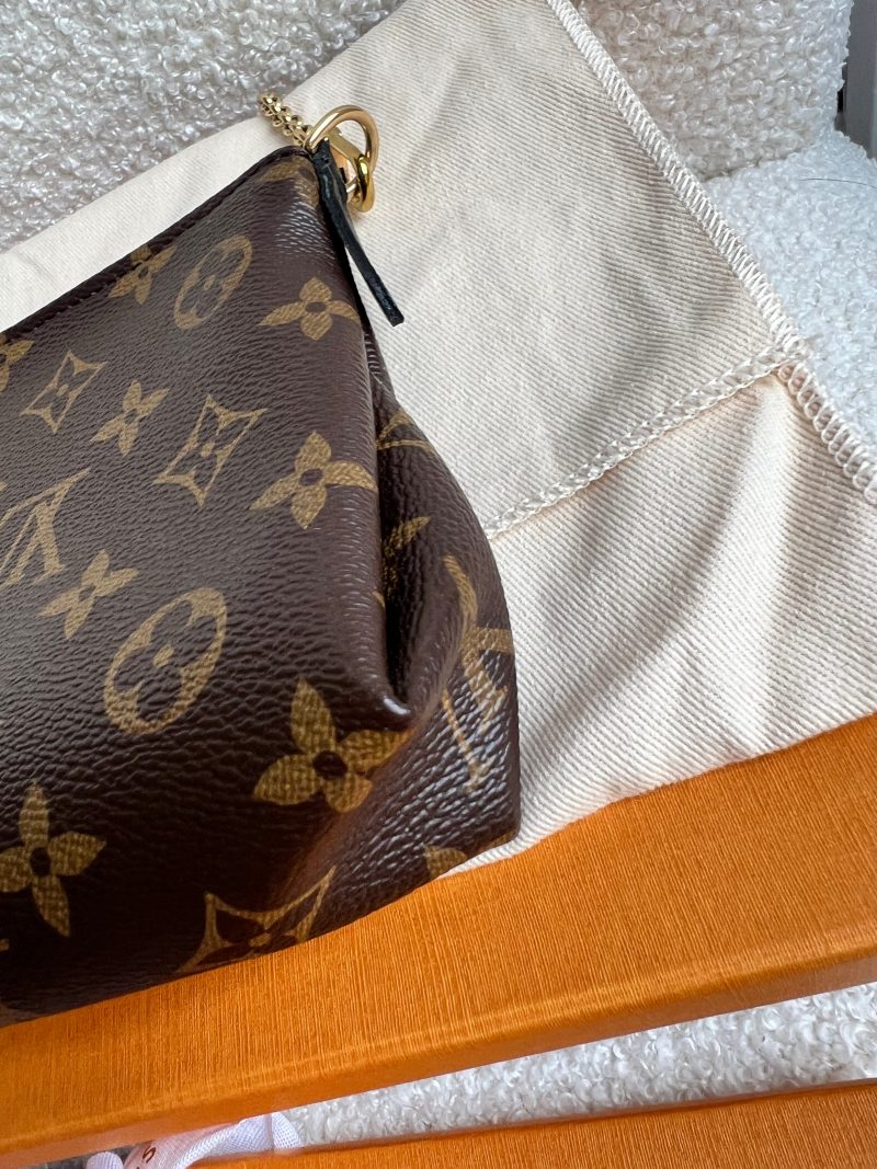 Louis Vuitton Black and White Monogram Canvas Shoulder Bag Medium - Image 16