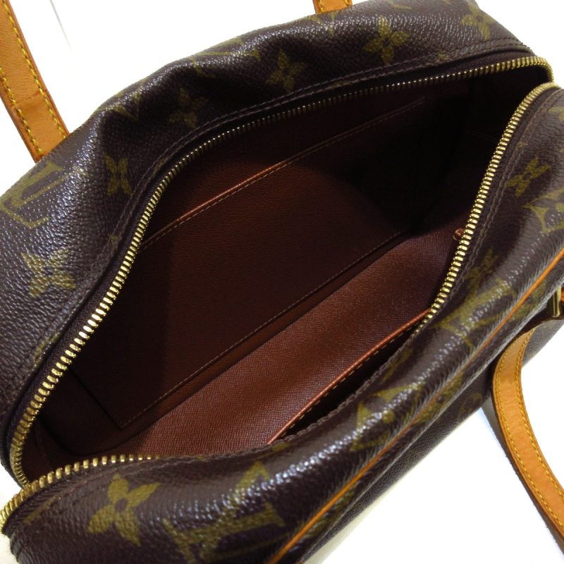 Louis Vuitton CitéCanvas Shoulder Bag () - Image 5
