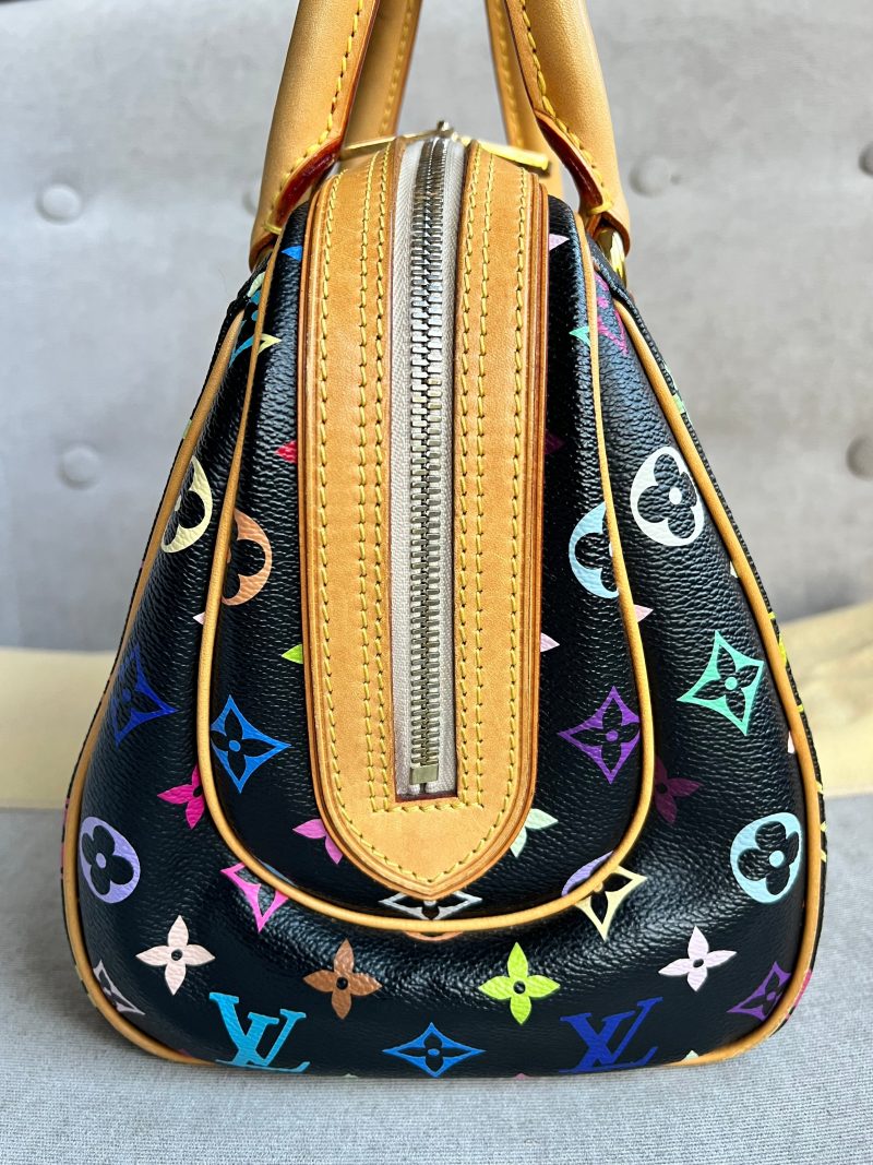 Louis Vuitton Black Monogram Shine Shawl - Image 14