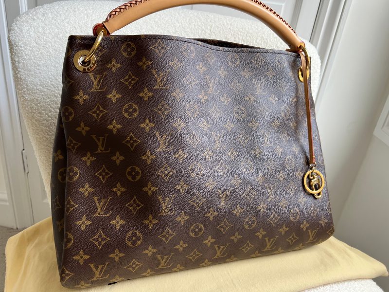 Louis Vuitton Artsy MM Monogram - Image 5