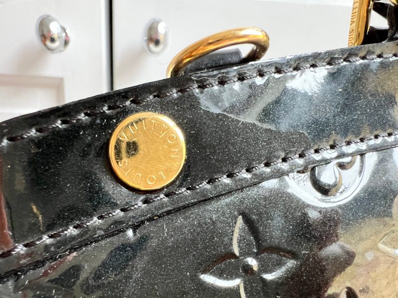 Louis Vuitton Brea MM Handbag & Shoulder Bag - Image 17