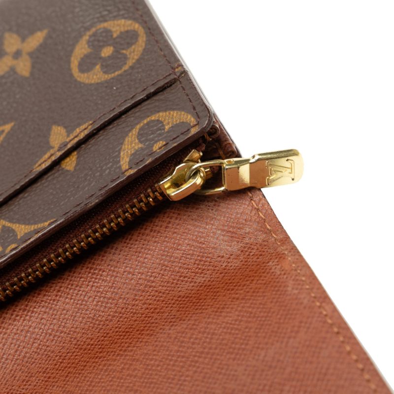 Brown Louis Vuitton Monogram Sarah Long Wallet - Image 10