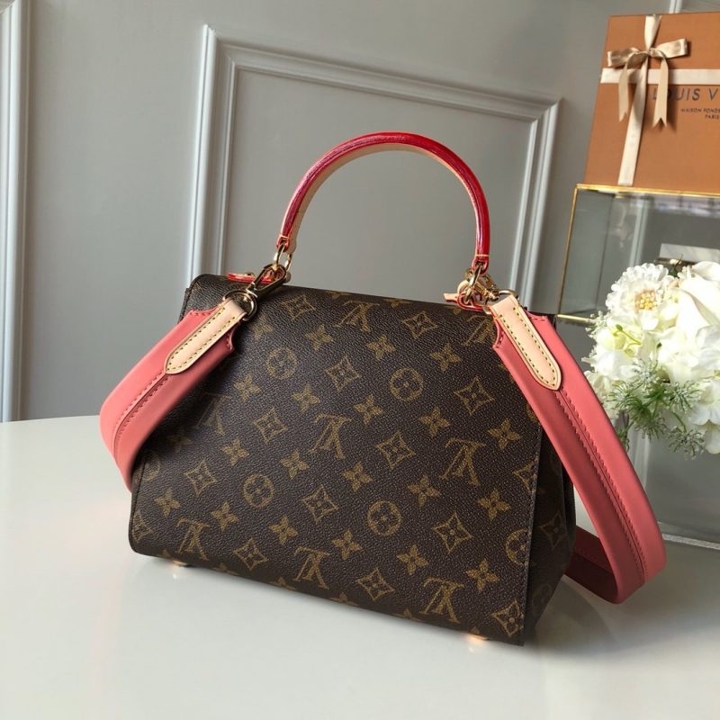 Louis Vuitton Cluny BB Bag - Image 4
