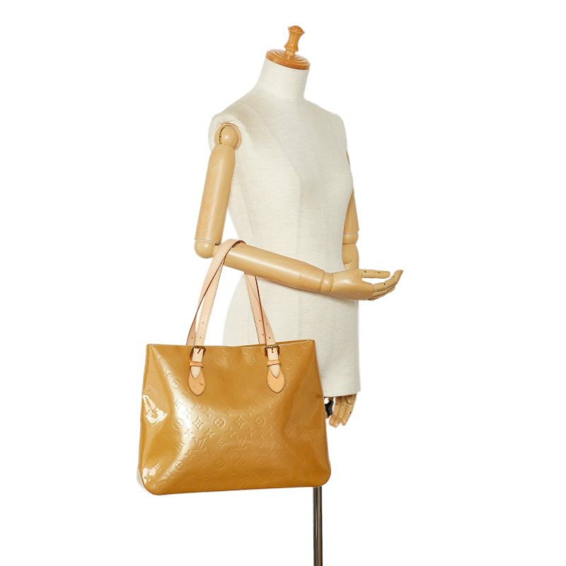 Brown Louis Vuitton Monogram Vernis Reade PM Handbag - Image 11