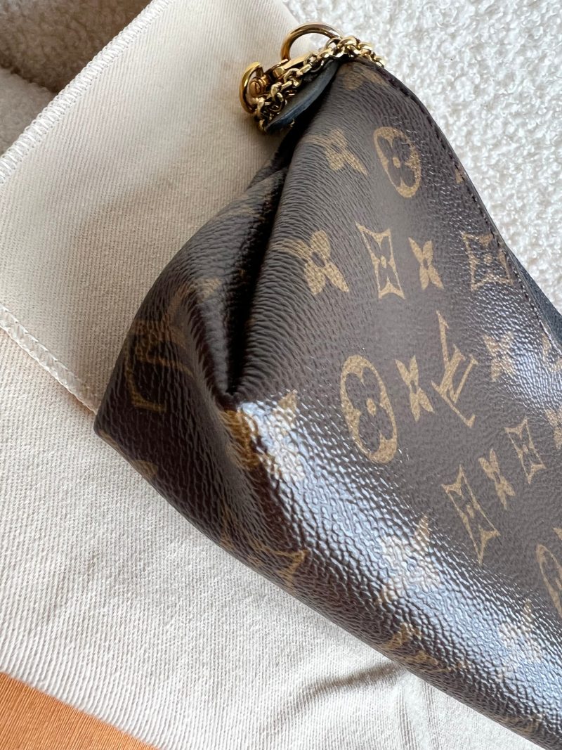 Louis Vuitton Black and White Monogram Canvas Shoulder Bag Medium - Image 15