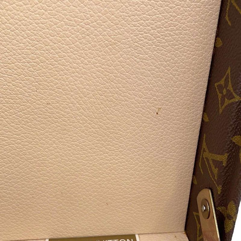LOUIS VUITTON Boite Pharmacie Trunk MNG - Image 9