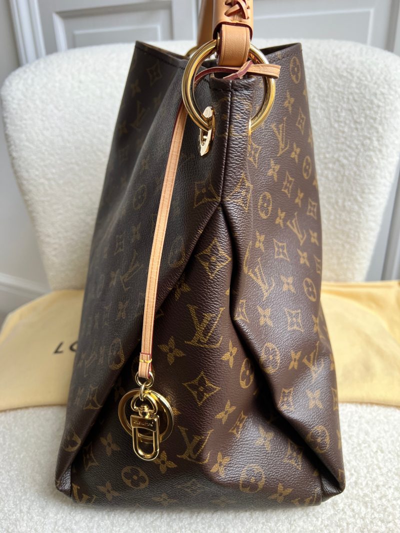 Louis Vuitton Artsy MM Monogram - Image 16