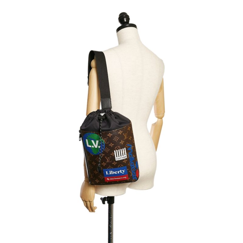 Louis Vuitton Chalk Sling Bag Printed Monogram Canvas - Image 8