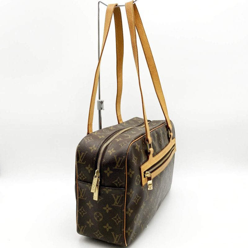 Louis Vuitton CiteCanvas Shoulder Bag () - Image 4
