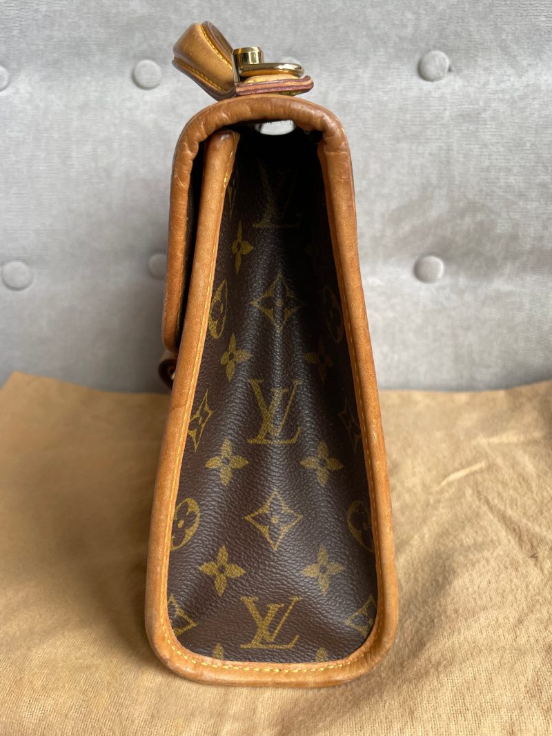 Louis Vuitton Belaia - Image 8