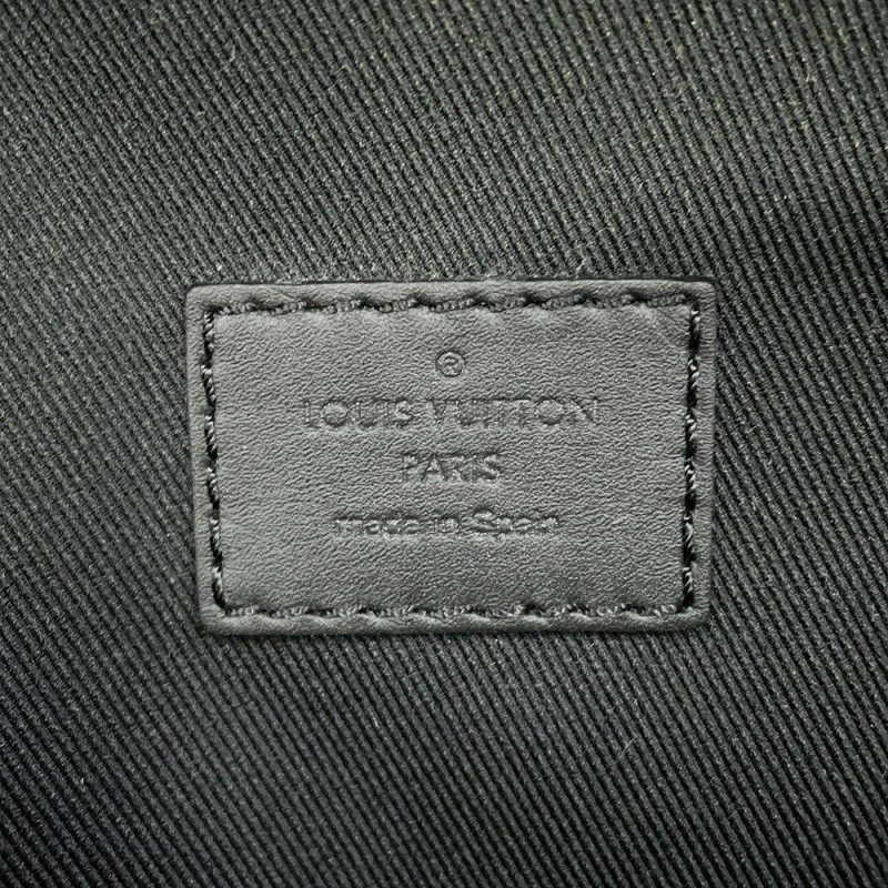Louis Vuitton Canyon Messenger PM Utah Leather Bleu Marine - Image 14