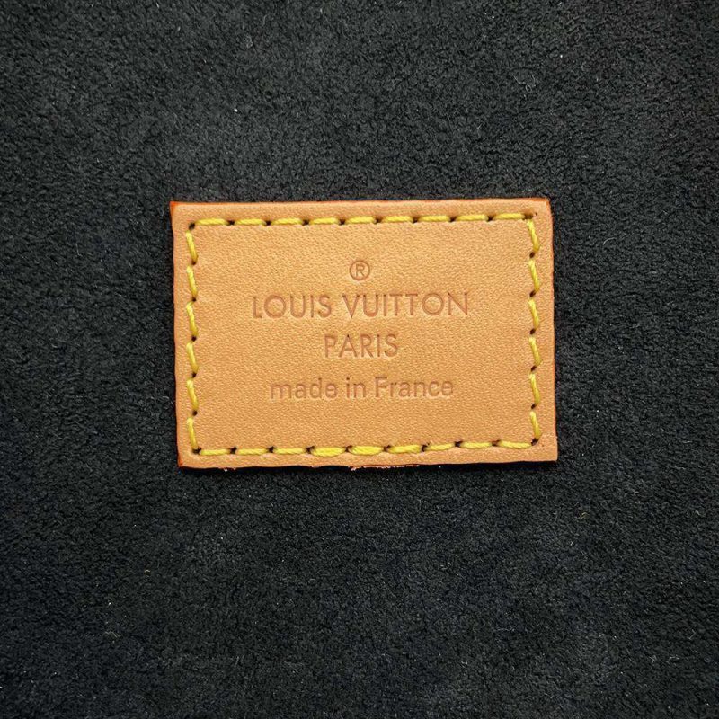 LOUIS VUITTON Cannes Noir M52226 Epi Leather - Image 12