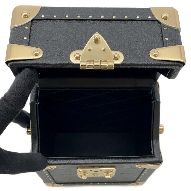 LOUIS VUITTON Camera box NoirM82465 Monogram Monogram Reverse Canvas - Image 6