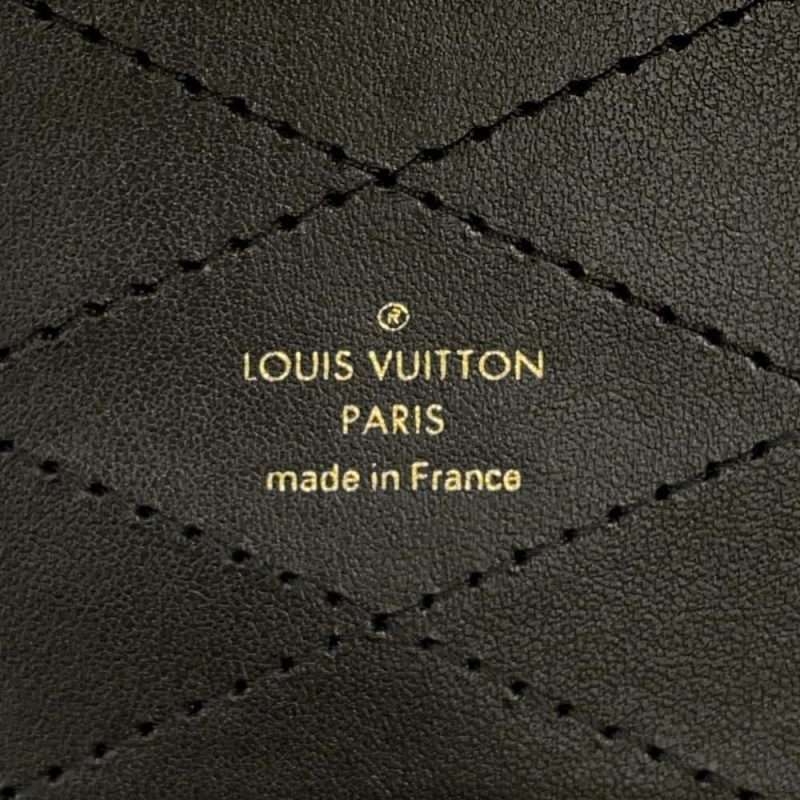 LOUIS VUITTON Camera box NoirM82465 Monogram Monogram Reverse Canvas - Image 9