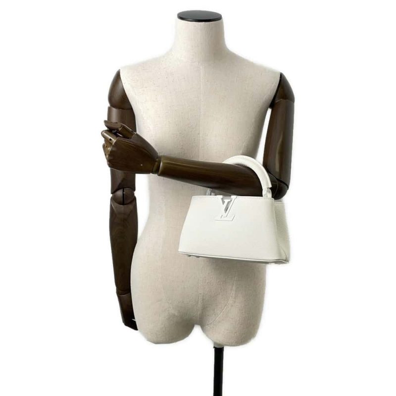 LOUIS VUITTON Capucines Galet M94634 Taurillon Leather Size BB - Image 5