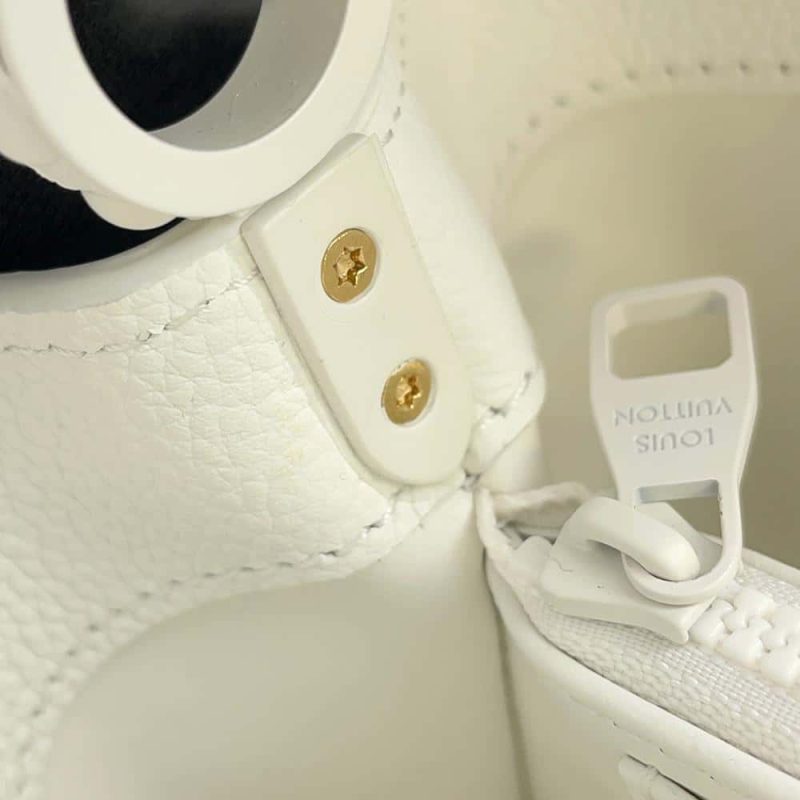 LOUIS VUITTON Capucines Galet M94634 Taurillon Leather Size BB - Image 8