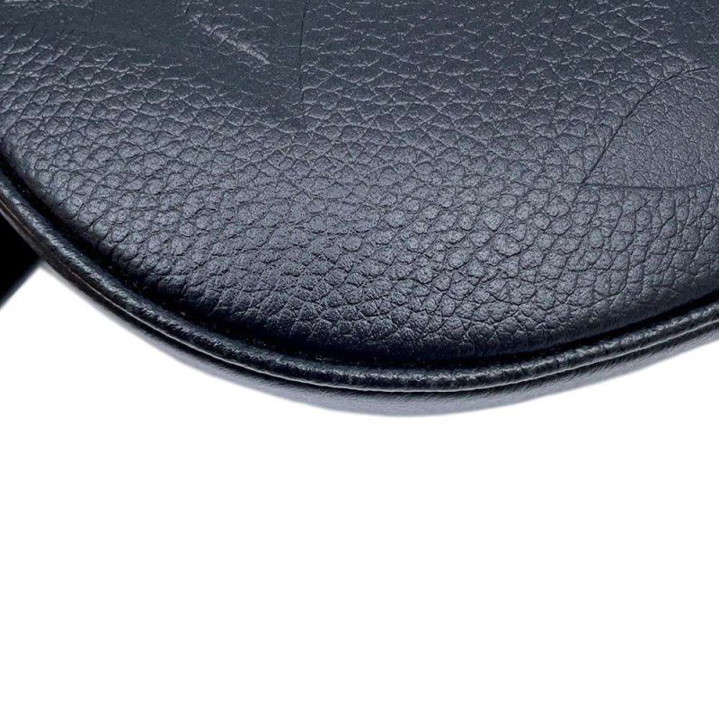 Louis Vuitton Baggy - Jeans Shoulder Bag () - Image 8
