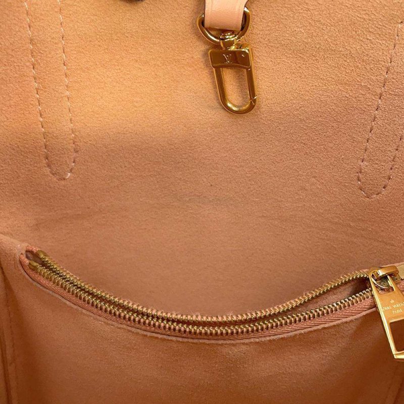 LOUIS VUITTON BELT - Image 12