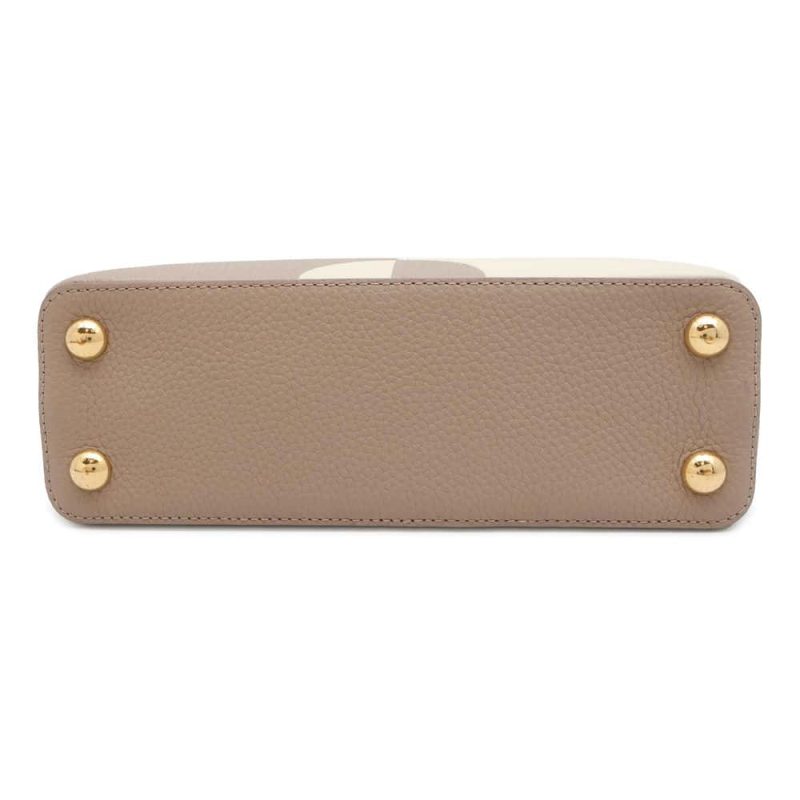 Louis Vuitton Capucines GM - Image 3