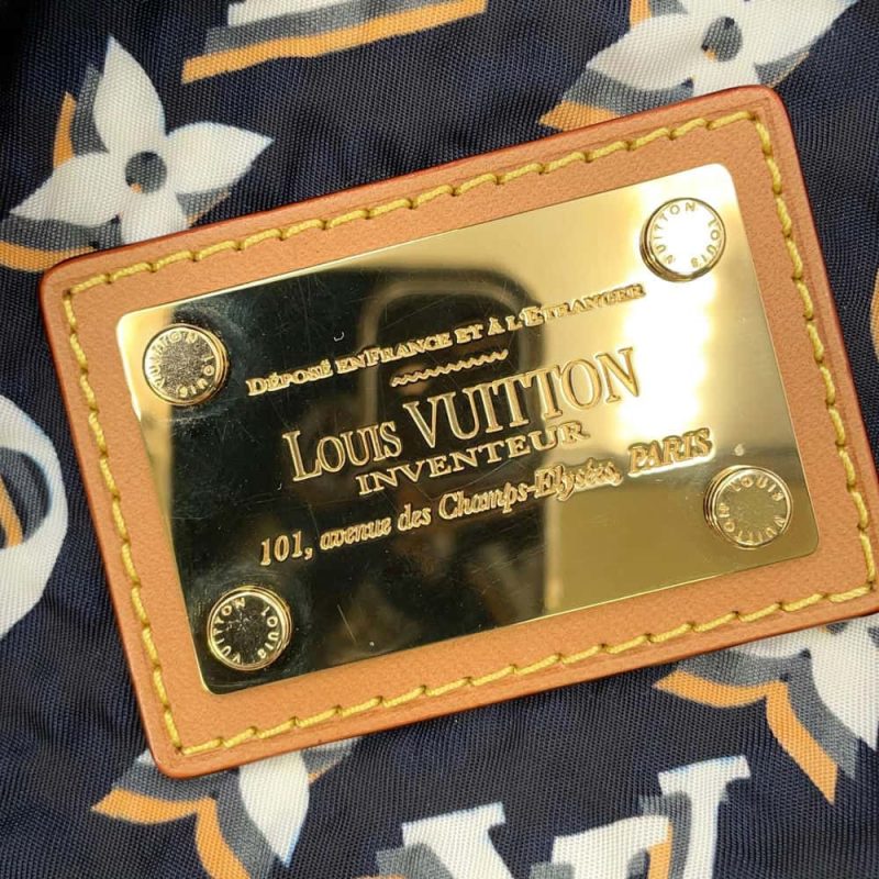 Louis Vuitton Bum bag - Image 9