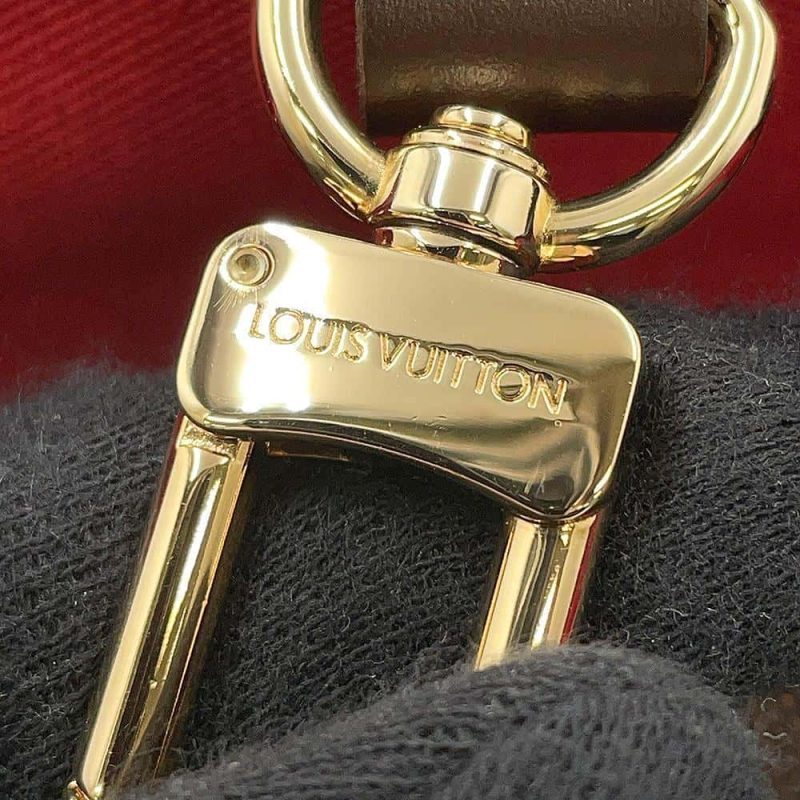 LOUIS VUITTON Batignolles Monogram - Image 12