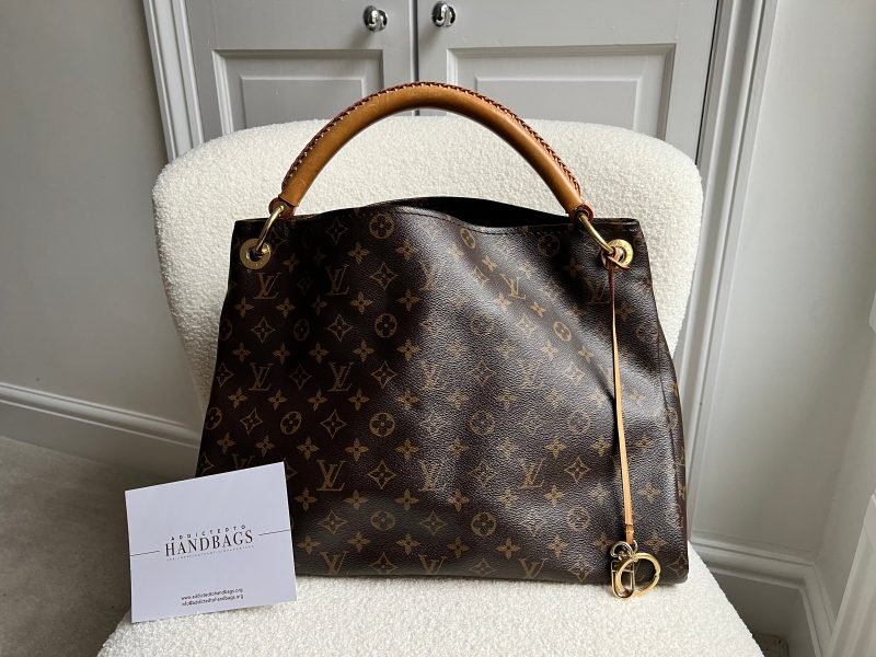 Louis Vuitton Artsy MM Monogram