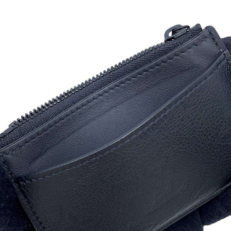 Louis Vuitton Compact Curieuse Wallet in Red Empreinte Leather - Image 5