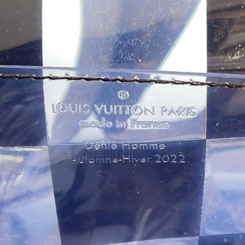 Louis Vuitton Christopher Messenger Bag - Image 9