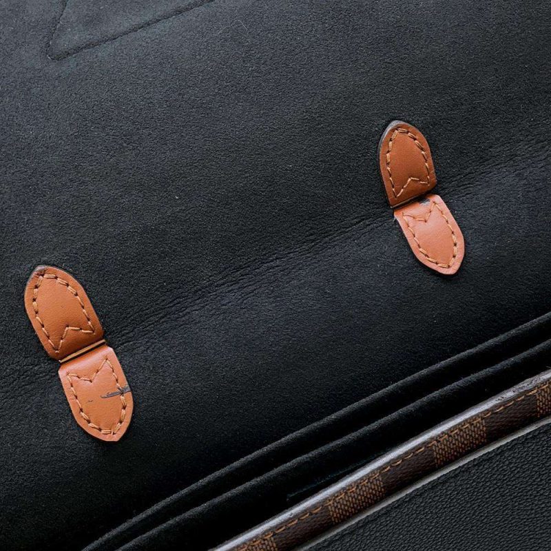 Louis Vuitton Beauty Case Monogram Canvas - Image 8