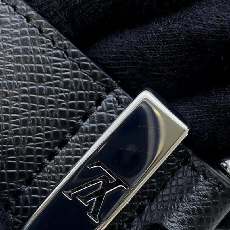 Louis Vuitton Belu Nuge Buci Bag - Image 6